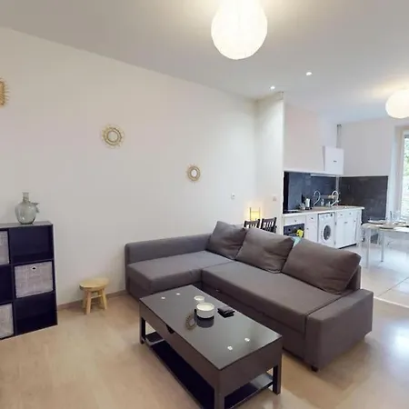 T3 4 A 6 Personnes * Villeurbanne